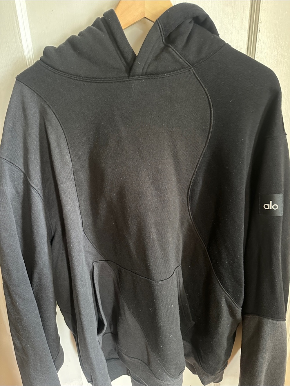 Alo Black Pullover Hoodie